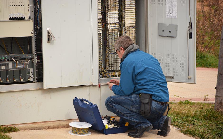 travail électricien Courbevoie