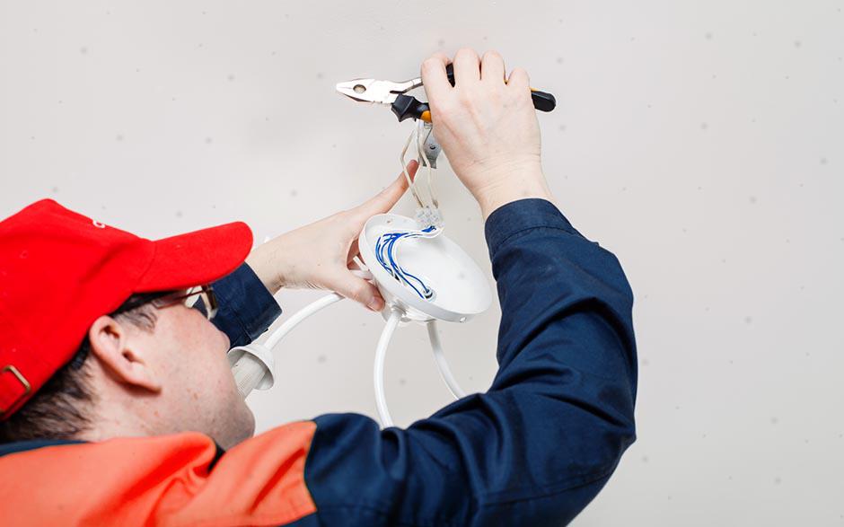 cherche électricien pas cher Puteaux