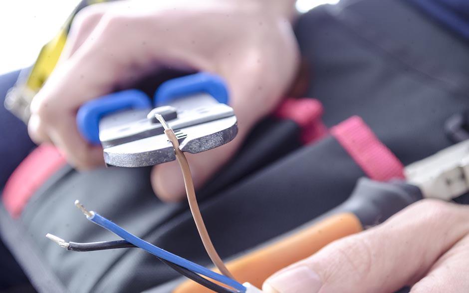 cherche électricien pas cher Puteaux